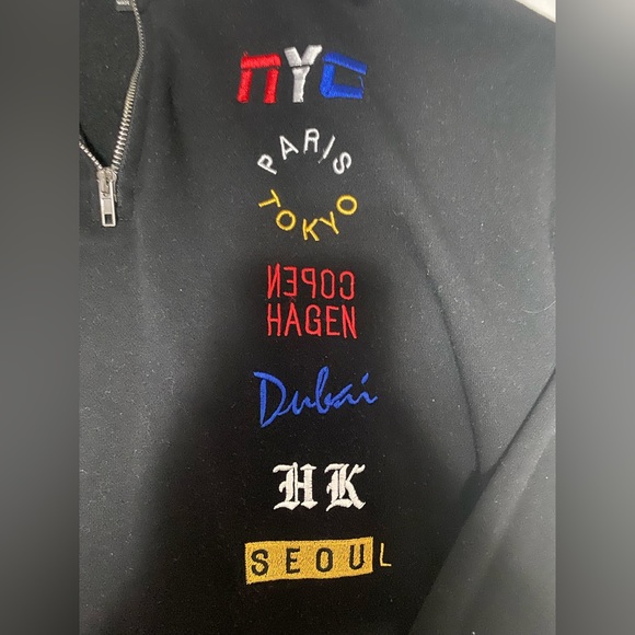 Forever 21 Black Quarter Zip City Sweatshirt - Picture 3 of 6